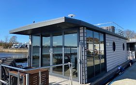 Ostsee Hausboot Schleswig Ostseeblick 2
